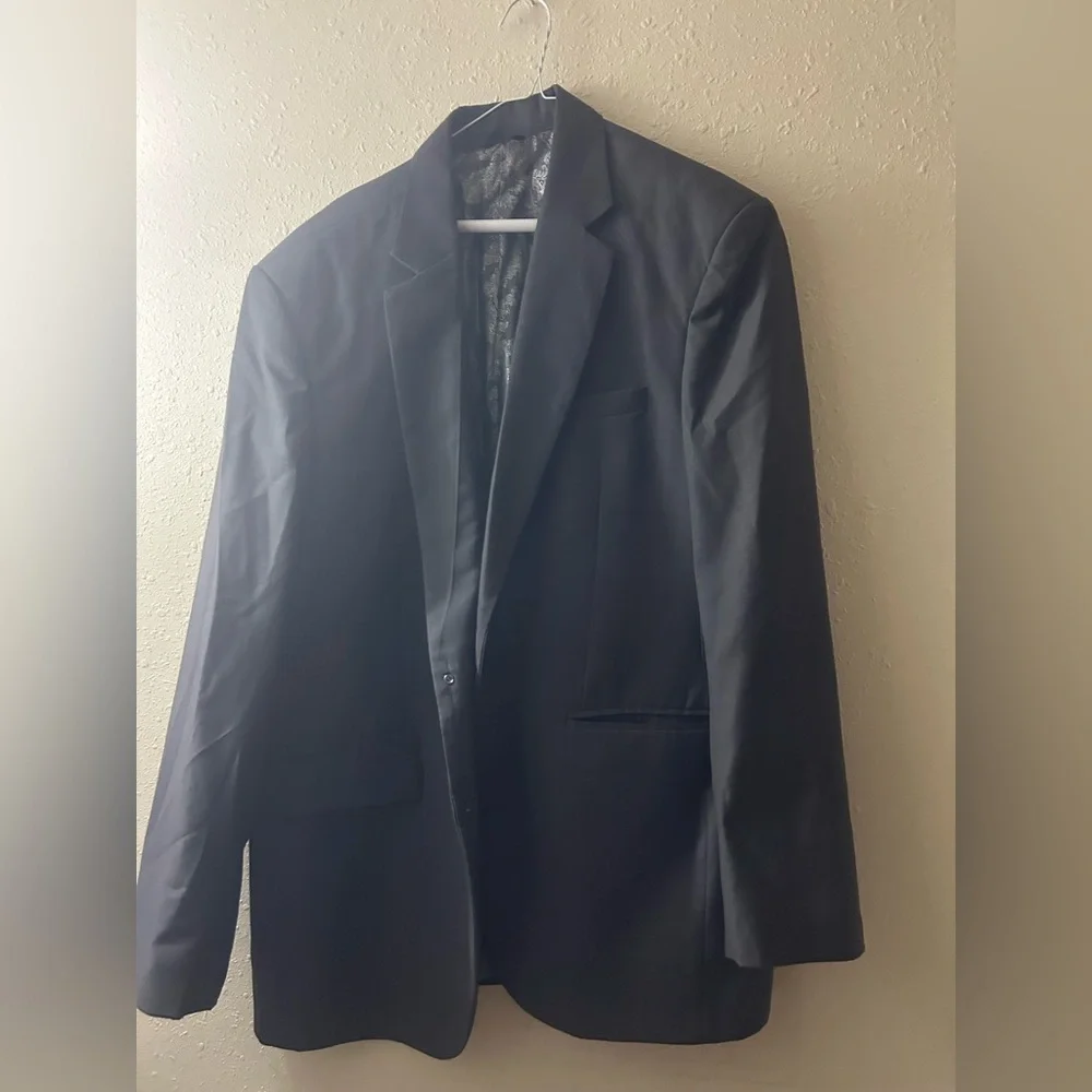 Elegant Men's Black Blazer